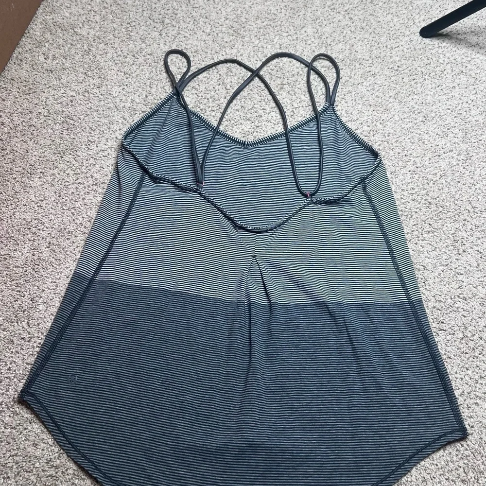 LULULEMON Breezy Strappy Back Tank Top Gray Stripe No Size Tag - Small